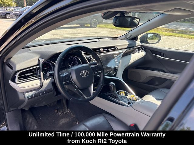2020 Toyota Camry Hybrid XLE