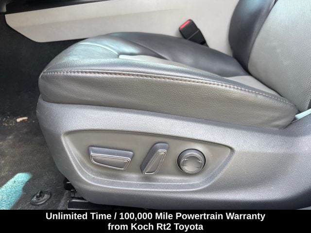 2020 Toyota Camry Hybrid XLE