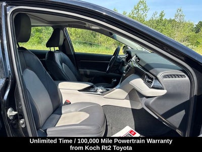 2020 Toyota Camry Hybrid XLE