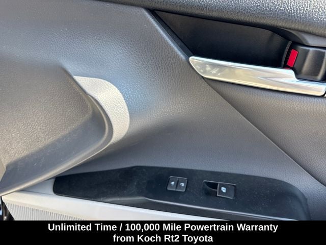 2020 Toyota Camry Hybrid XLE