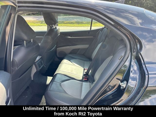 2020 Toyota Camry Hybrid XLE