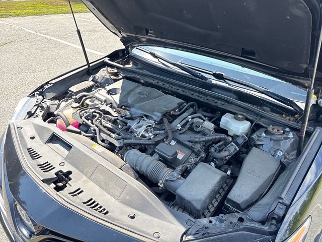 2020 Toyota Camry Hybrid XLE