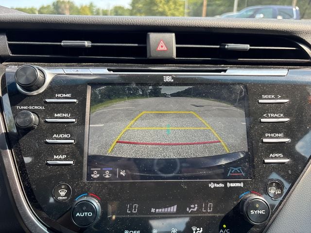 2020 Toyota Camry Hybrid XLE