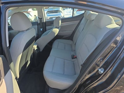 2018 Hyundai Elantra SE