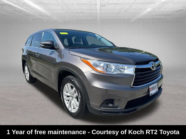 Used 2016 Toyota Highlander LE with VIN 5TDBKRFH7GS266224 for sale in Lancaster, MA