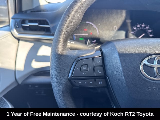 2025 Toyota Sienna LE 8 Passenger