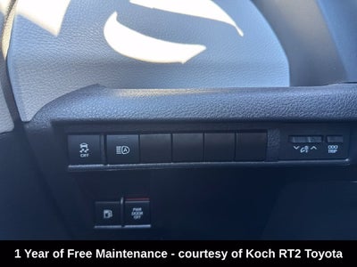 2025 Toyota Sienna LE 8 Passenger