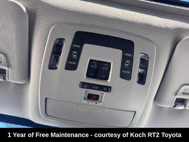 2025 Toyota Sienna LE 8 Passenger
