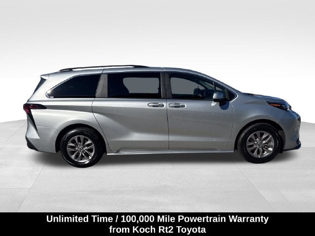 2025 Toyota Sienna LE 8 Passenger