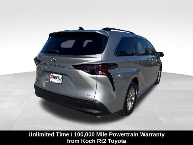2025 Toyota Sienna LE 8 Passenger