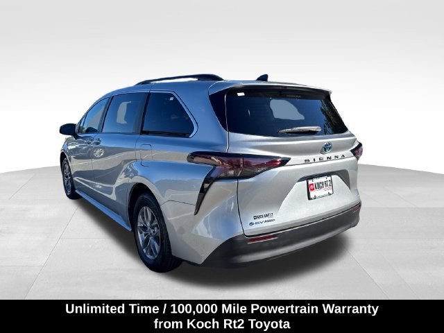 2025 Toyota Sienna LE 8 Passenger