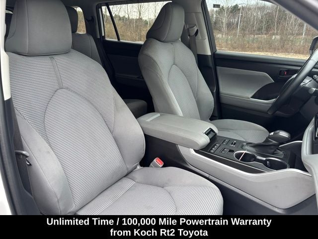 2022 Toyota Highlander LE