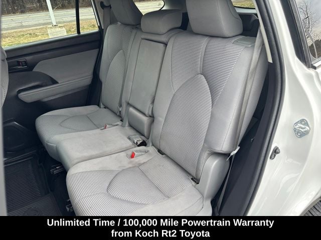 2022 Toyota Highlander LE