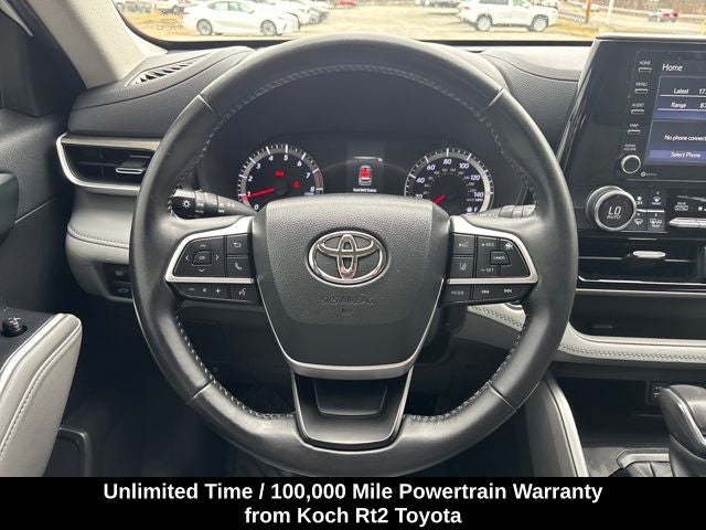 2022 Toyota Highlander LE