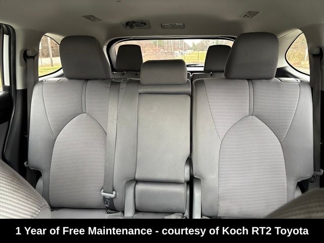 2022 Toyota Highlander LE