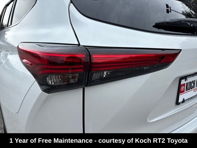 2022 Toyota Highlander LE