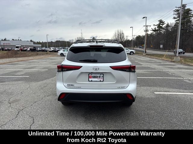 2022 Toyota Highlander LE
