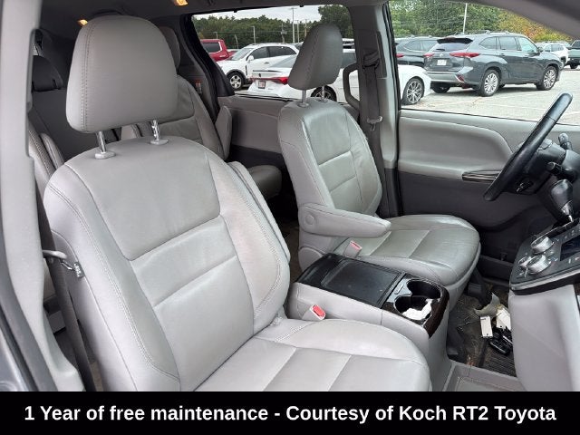 2017 Toyota Sienna XLE 7 Passenger