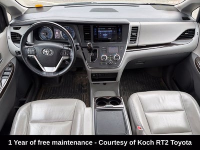2017 Toyota Sienna XLE 7 Passenger