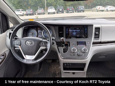 2017 Toyota Sienna XLE 7 Passenger