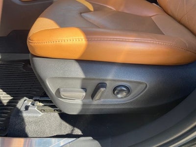 2022 Toyota Highlander Hybrid Platinum