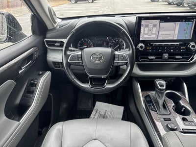 2021 Toyota Highlander Platinum
