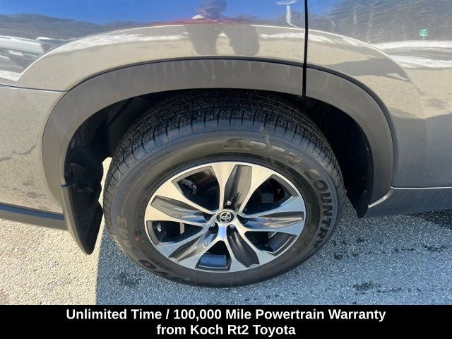 2022 Toyota Highlander Hybrid XLE