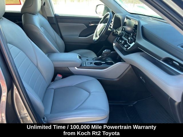 2022 Toyota Highlander Hybrid XLE