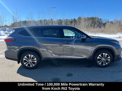 2022 Toyota Highlander Hybrid XLE