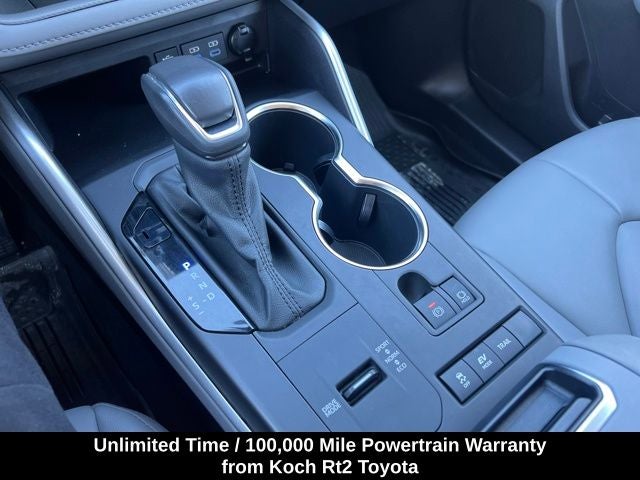 2022 Toyota Highlander Hybrid XLE