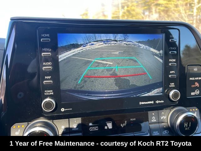 2022 Toyota Highlander Hybrid XLE