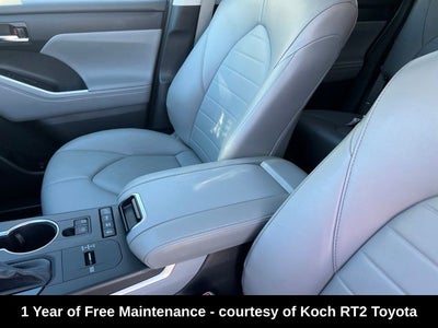 2022 Toyota Highlander Hybrid XLE