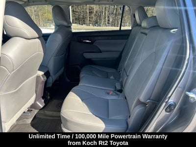 2022 Toyota Highlander Hybrid XLE