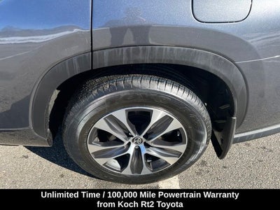 2022 Toyota Highlander Hybrid XLE