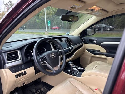 2016 Toyota Highlander XLE V6