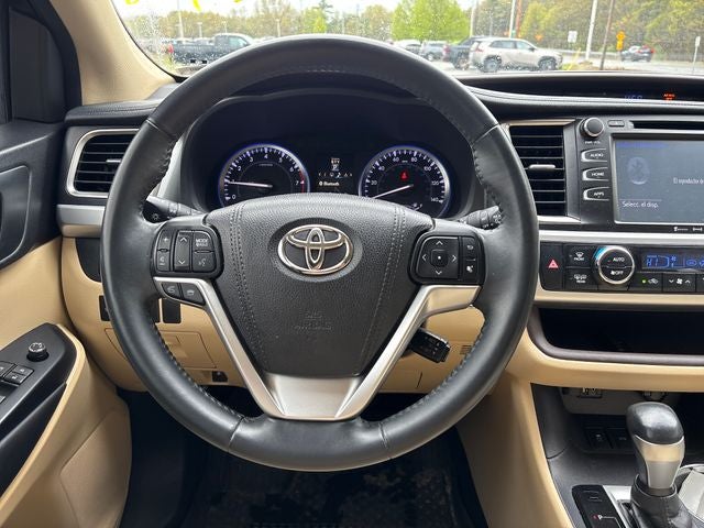 2016 Toyota Highlander XLE V6