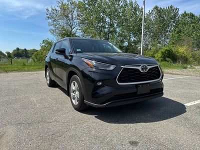 2023 Toyota Highlander LE