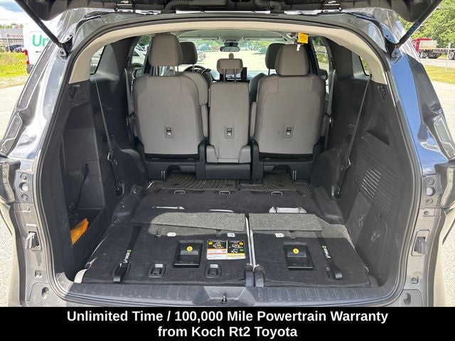 2025 Toyota Sienna LE 8 Passenger