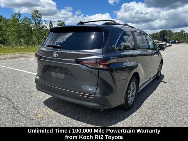 2025 Toyota Sienna LE 8 Passenger