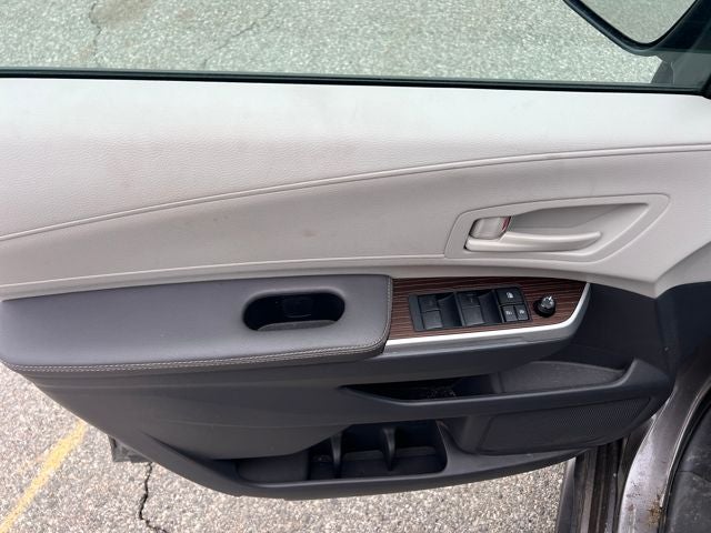 2023 Toyota Sienna LE 8 Passenger