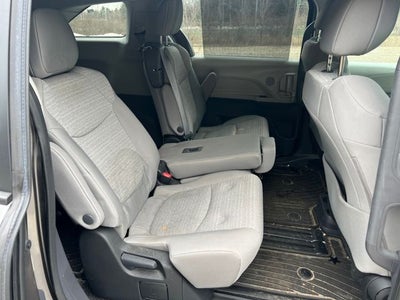 2023 Toyota Sienna LE 8 Passenger