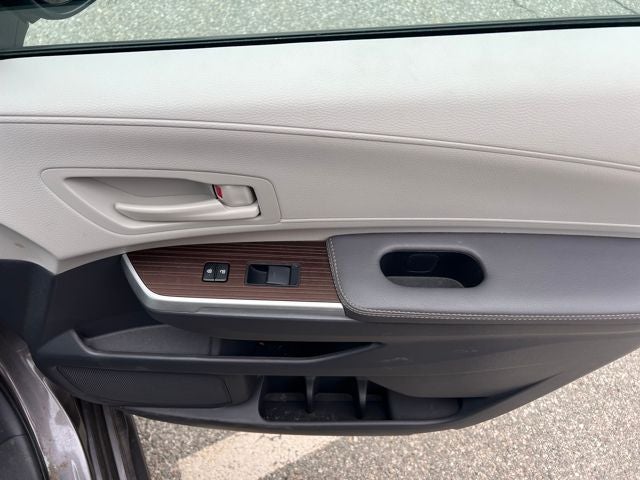 2023 Toyota Sienna LE 8 Passenger