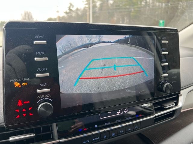 2023 Toyota Sienna LE 8 Passenger