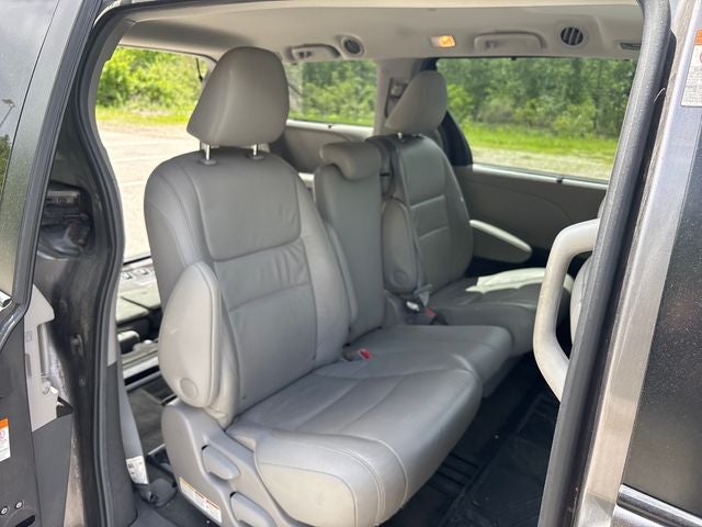 2017 Toyota Sienna XLE 8 Passenger
