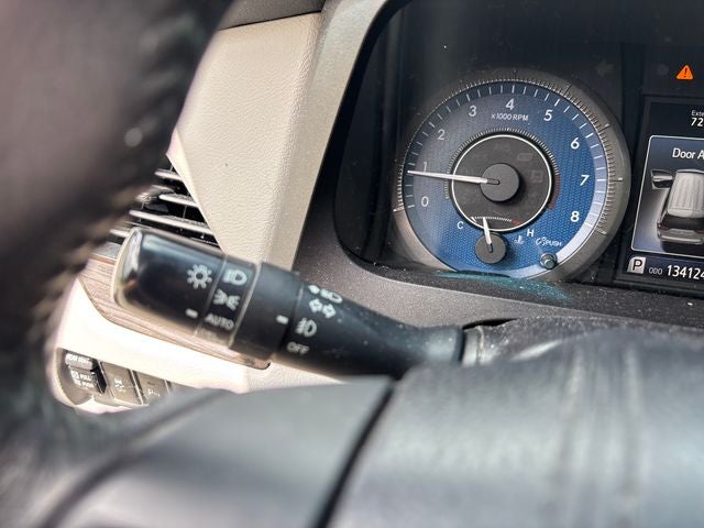 2017 Toyota Sienna XLE 8 Passenger