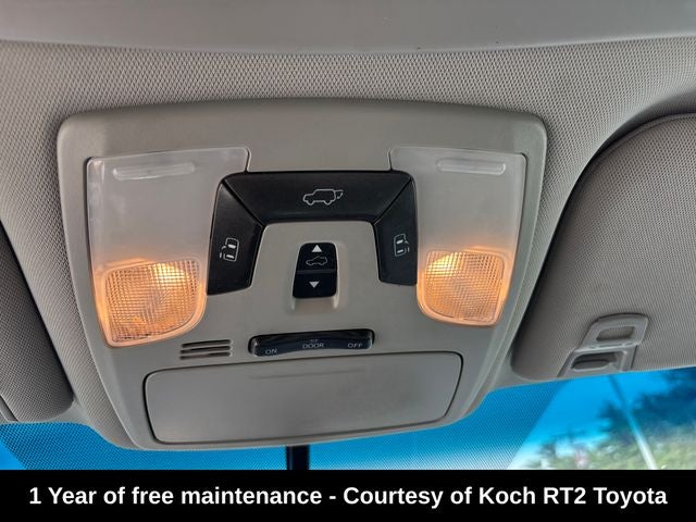 2017 Toyota Sienna XLE 8 Passenger