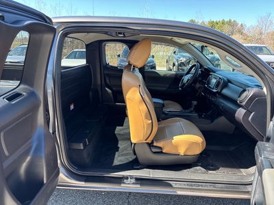 2019 Toyota Tacoma SR