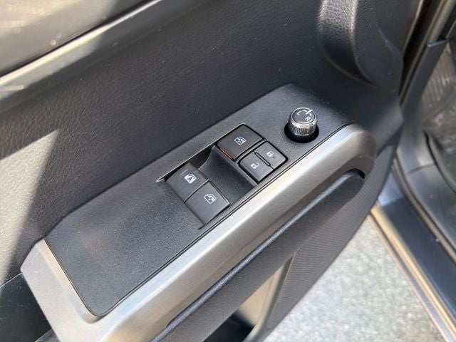 2017 Toyota Tacoma SR5 V6