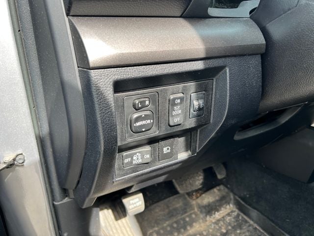 2018 Toyota Tundra SR5