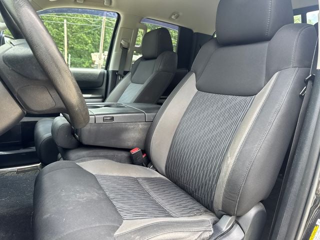 2014 Toyota Tundra SR5